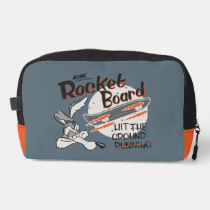 WILE E. COYOTE™ ACME Raketenskateboard Waschbeutel