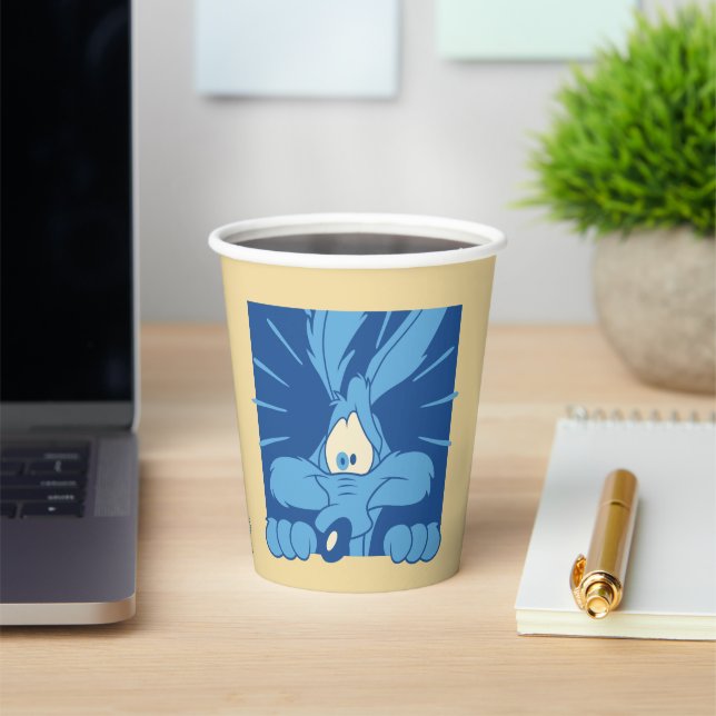 WILE E. COYOTE™ Schockierter Gesichtsausdruck Pappbecher (InSitu)