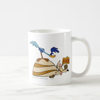WILE E. COYOTE™ und ROAD RUNNER™ Boulder Tasse