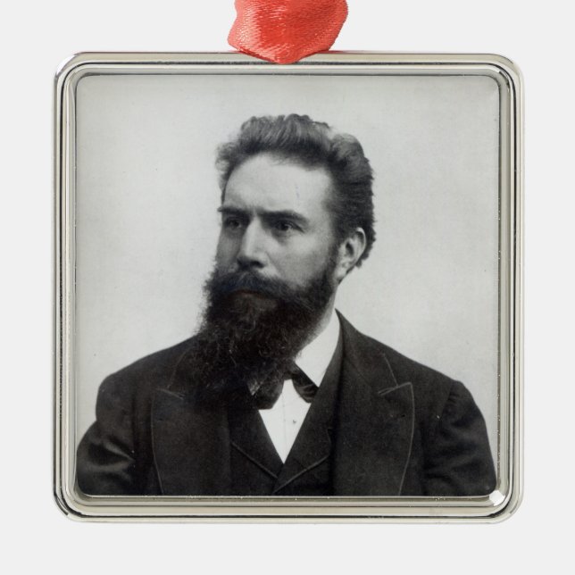 Wilhelm Rontgen Silbernes Ornament (Vorne)