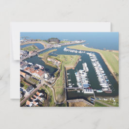 Willemstad in Nederland met moderne haven. Postkarte