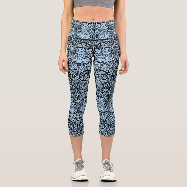 William Morris 1881 Vögel, Kaninchen-Muster Capri Leggings (Vorderseite)