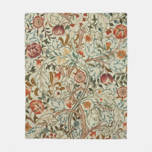 William Morris Acanthus Embroidery Muster Fleecedecke