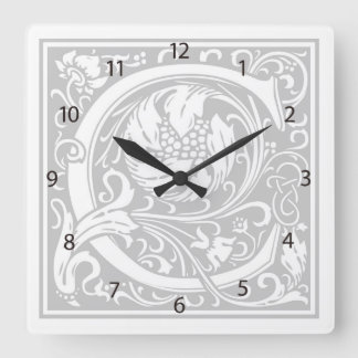 William Morris Alphabet "C" Square Wall Clock Quadratische Wanduhr