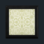 William Morris Borage Wedding Soft Green Schmuckschachtel<br><div class="desc">Dieses wunderschöne antike Muster basiert auf dem William Morris Borage Tapete Design aus der Mitte des 19. Jahrhunderts. Ein schönes Muster für weiche und schöne Geschenke,  traditionelle Hochzeiten und Feiern,  es ist subtil und prächtig.</div>