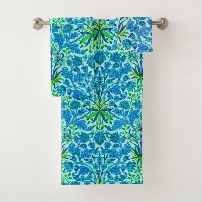 William Morris Hyacinth Print, Cerulean Blue Badhandtuch Set (Insitu)