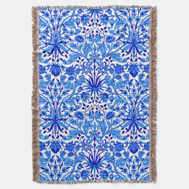 William Morris Hyacinth Print, Cobalt Blue & White Decke (Vorderseite Vertikal)