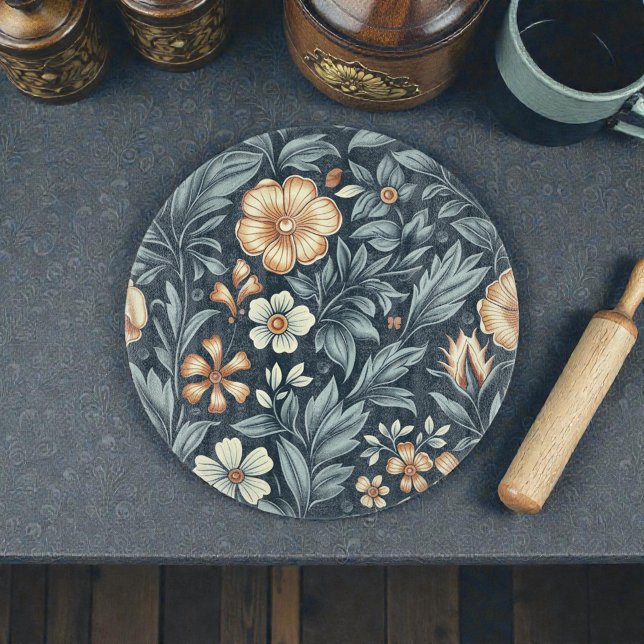 William Morris Inspired Botanical Style Pattern Schneidebrett (Von Creator hochgeladen)