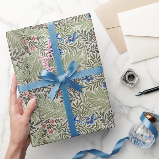 William Morris Larkspur Floral Foliage Pink Green Geschenkpapier (Schenken)