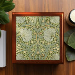 William Morris Pimpernel Vintag Pre-Raphaelite Gi Erinnerungskiste<br><div class="desc">William Morris Pimpernel Floral Vintag Art Wallpaper Design William Morris war ein englischer Textil-Designer, Künstler, Schriftsteller und Sozialist, der mit der Pre-Raphaelite Brotherhood und British Arts and Crafts Movement assoziiert war. Er gründete eine Designfirma in Partnerschaft mit dem Künstler Edward Burne-Jones und dem Dichter und Künstler Dante Gabriel Rossetti. Dieses...</div>