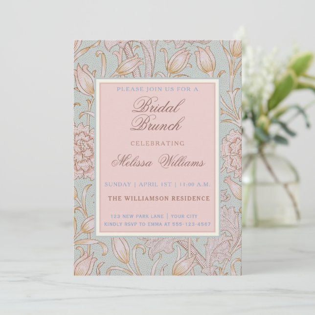 William Morris Pink Wild Tulips Blue Bridal Brunch Einladung (Stehend Vorderseite)
