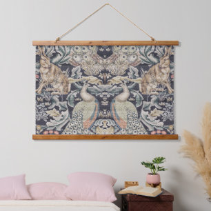 William Morris Rabbit, Peacock und Fox Wandteppich Mit Holzrahmen