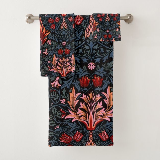 William Morris Snakeshead Dark Pattern Badhandtuch Set (Insitu)