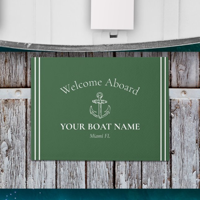 Willkommen an Bord des Bootes Name Hunter Green Na Fußmatte (Nautical Welcome Aboard Door Mat in Hunter Green Personalized with Your Boat Name and Home Port)