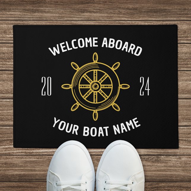 Willkommen an Bord Geschenkboote Besitzer Black &  Fußmatte (Von Creator hochgeladen)