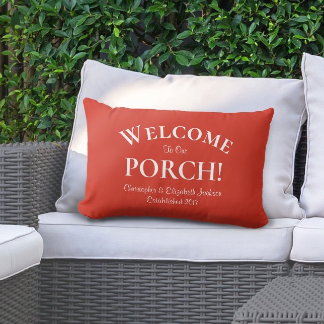 Willkommen bei Porch Custom Family Trendy Red Kissen Für Draußen (Von Creator hochgeladen)