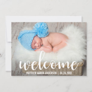 Willkommen Neue Baby Modern White Script Card Ankündigung