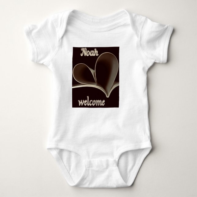 Willkommen Noah Heartfelt Baby Bodysuit. Baby Strampler (Vorderseite)
