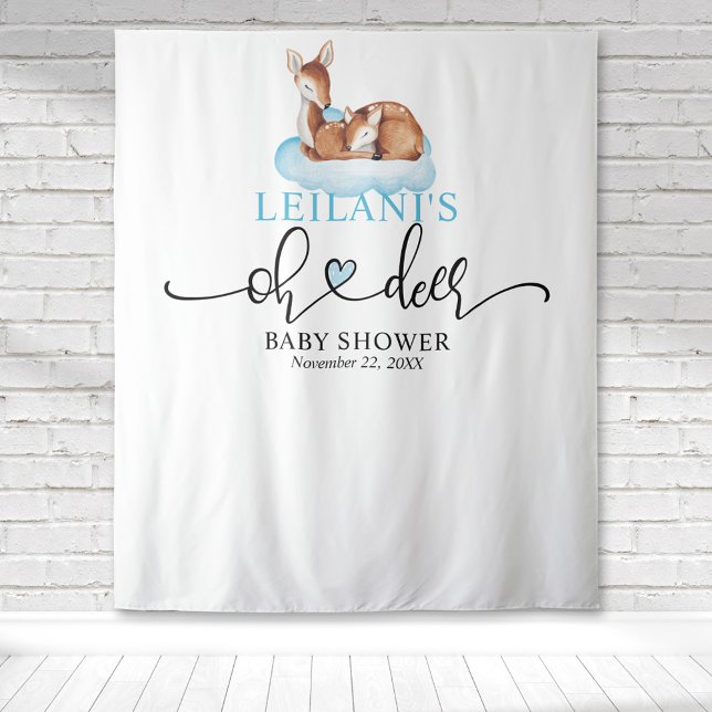 Willkommen Oh Deer Baby Dusche Blue Cloud Wandteppich (Oh deer baby shower with a deer and fawn on a blue cloud with hand lettered typography.)
