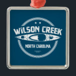 Wilson Creek North Carolina Kayaking Ornament Aus Metall<br><div class="desc">Wilson Creek North Carolina hat ein Wassersystem,  das in der Nähe von Calloway Peak entsteht und sich über 35 km erstreckt,  bevor es sich mit John's River verbindet.</div>