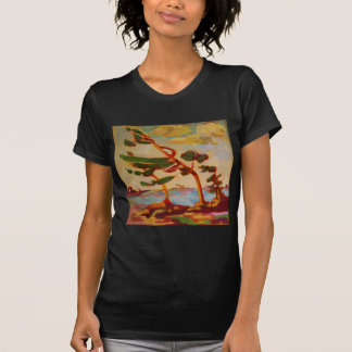 Wind-gefegte Bäume T-Shirt