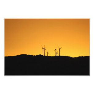 Windkraftanlagen am Sonnenuntergang Fotodruck