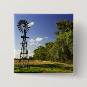 Windmill in der Nähe von Hume Highway, Victoria,  Button
