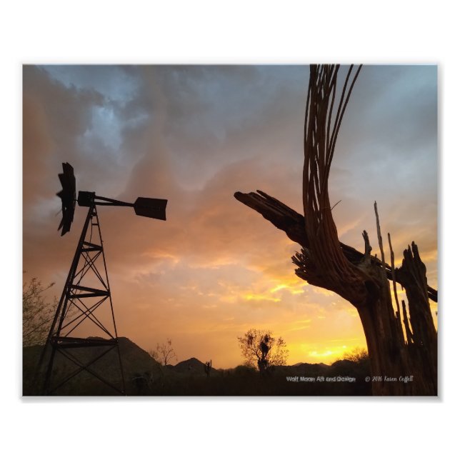 Windmill und Saguaro Cactus Skeleton bei Sunset Fotodruck (Vorne)