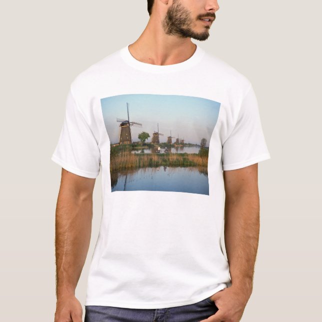 Windmills, Kinderdijk, Niederlande T-Shirt (Vorderseite)