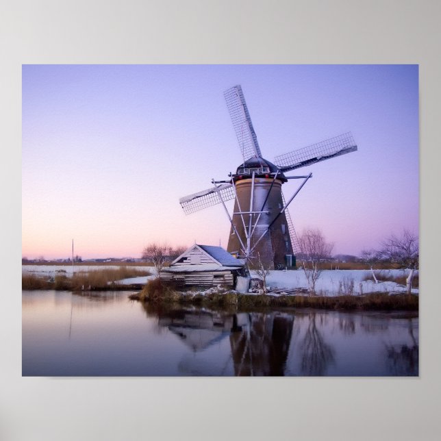 Windmühle bei Sonnenaufgang in Holland im Winterpo Poster (Vorne)