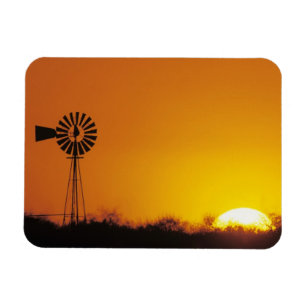 Windmühle bei Sonnenuntergang, Sinton, Texas, USA Magnet