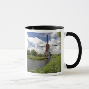 Windmühle entlang eines Kanals östlich von Leide Tasse