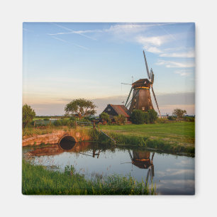 Windmühle in der Landschaft in Holland-Magneten Magnet