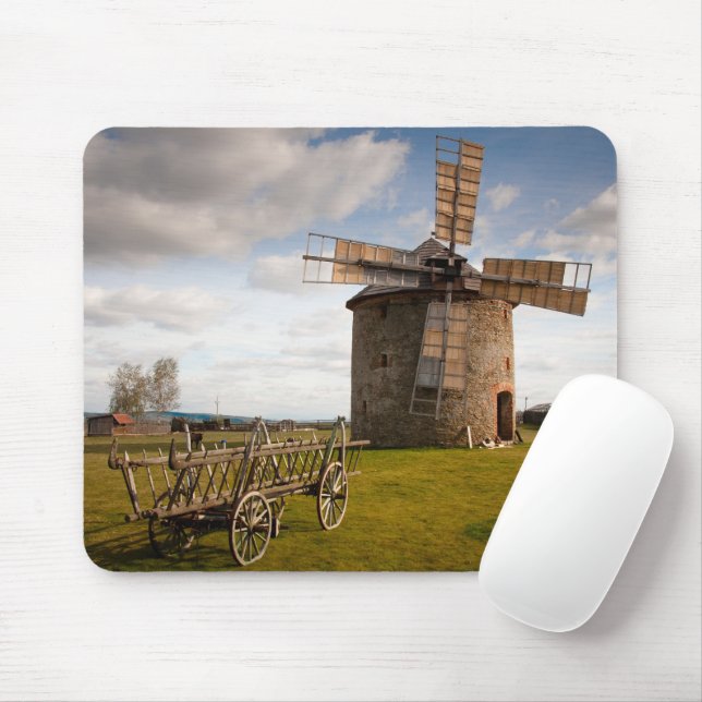 Windmühle in Grün- und Weißwolken und Blauem Himme Mousepad (Mit Mouse)