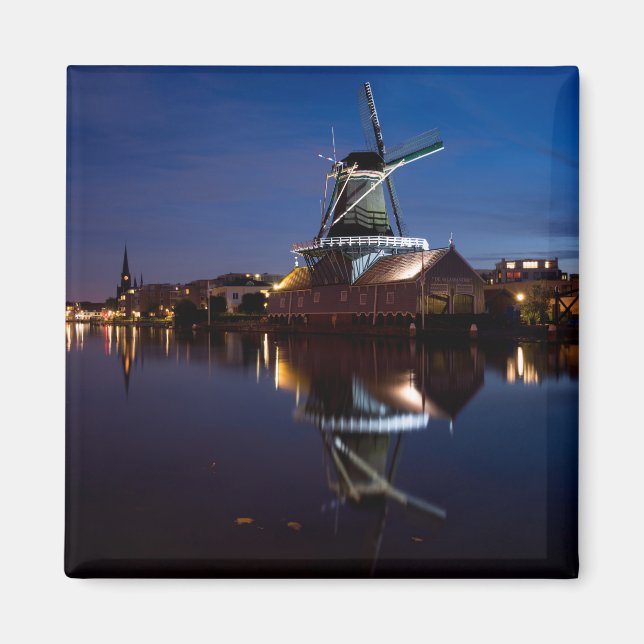 Windmühle Leidschendam mit Reflexion in der Nacht Magnet (Vorne)