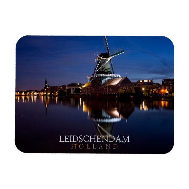 Windmühle Leidschendam mit Reflexion in der Nacht Magnet (Horizontal)