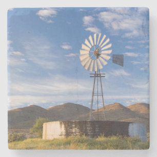 Windmühle und Damm im Karoo bei Sonnenaufgang Steinuntersetzer