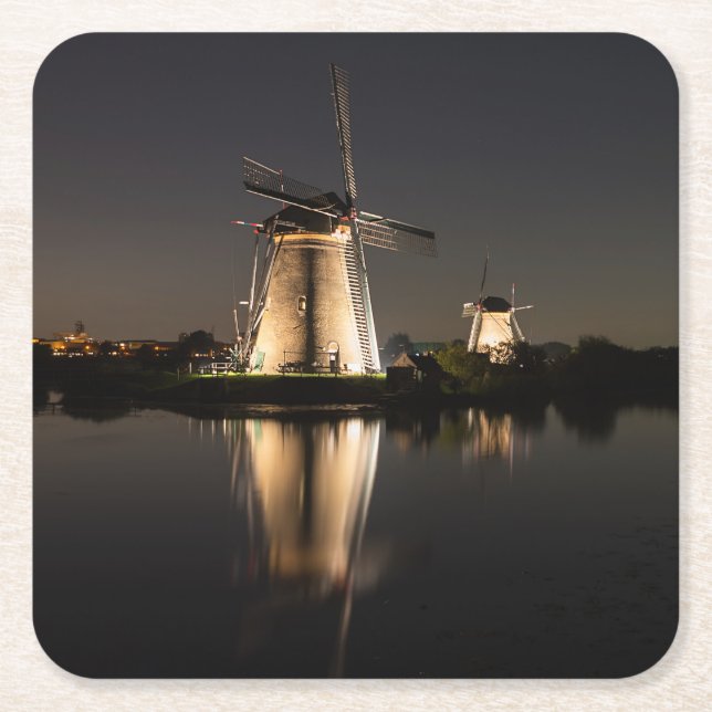 Windmühlen belichtet am NachtUntersetzer Rechteckiger Pappuntersetzer (Vorderseite)