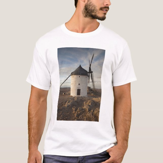 Windmühlen Consuegra, antike La Mancha T-Shirt (Vorderseite)