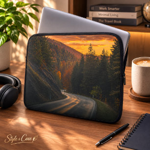 Windungen und Wälder Laptopschutzhülle