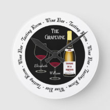Wine Bar and Degustationsraum Uhr