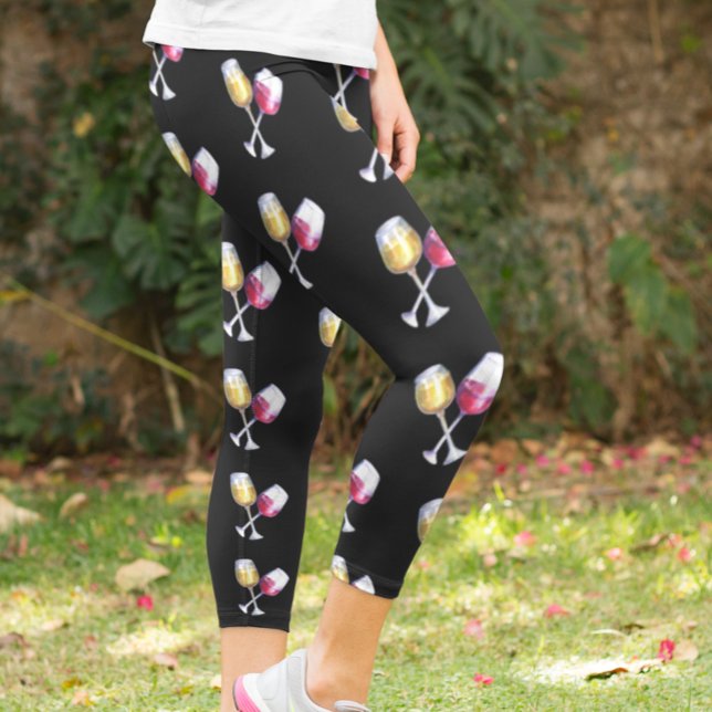 Wine Lovers Red White Briasses Muster Capri Leggings (Von Creator hochgeladen)