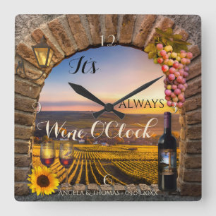 Wine OClock Vineyard Landscape Clock Quadratische Wanduhr