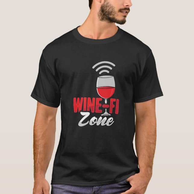 Wine Wifi Design For A Red Wine Lover T-Shirt (Vorderseite)