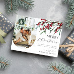 Winter Berry Script Christmas Ein Foto Arch Feiertagspostkarte<br><div class="desc">Gönnen Sie Ihren Freunden und Ihren Lieben ein frohes Weihnachtsfest in dieser Urlaubssaison mit dieser modernen,  eleganten Postkarte mit Aquarell-Winterbeeren,  botanischen Blattstielen,  einem Foto Ihrer Familie und einem Feiertagsgruß,  den Sie persönlich machen können.</div>