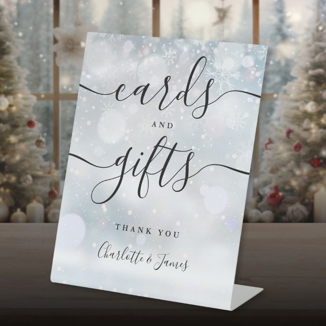 Winter Black Signature Script Cards und Geschenke Sockelschild (Winter Black Signature Script Cards And Gifts Pedestal Sign)