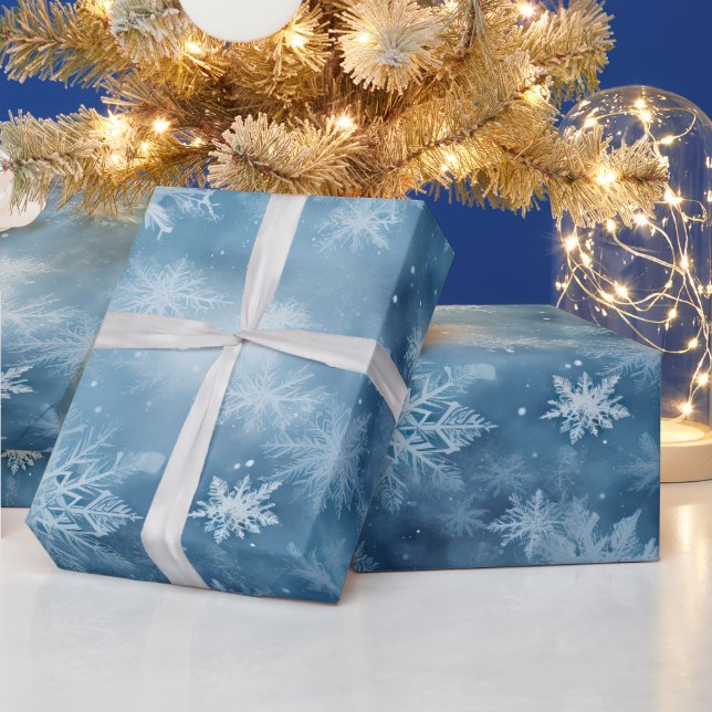Winter Blue White Snowflakes Weihnachten Geschenkpapier (Feiertage)