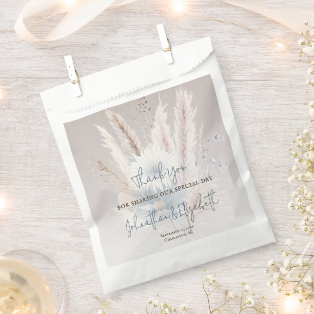 Winter Boho Floral | Beige Gastgeschenk Hochzeit Geschenktütchen (Ausgeschnitten)