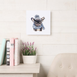 Winter Bulldog Baby in blauer Mütze und Schal Quadratische Wanduhr