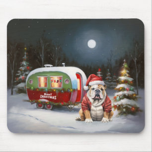 Winter Bulldog Caravan Weihnachtsabenteuer Mousepad